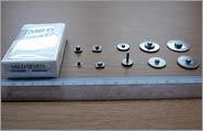 (2)